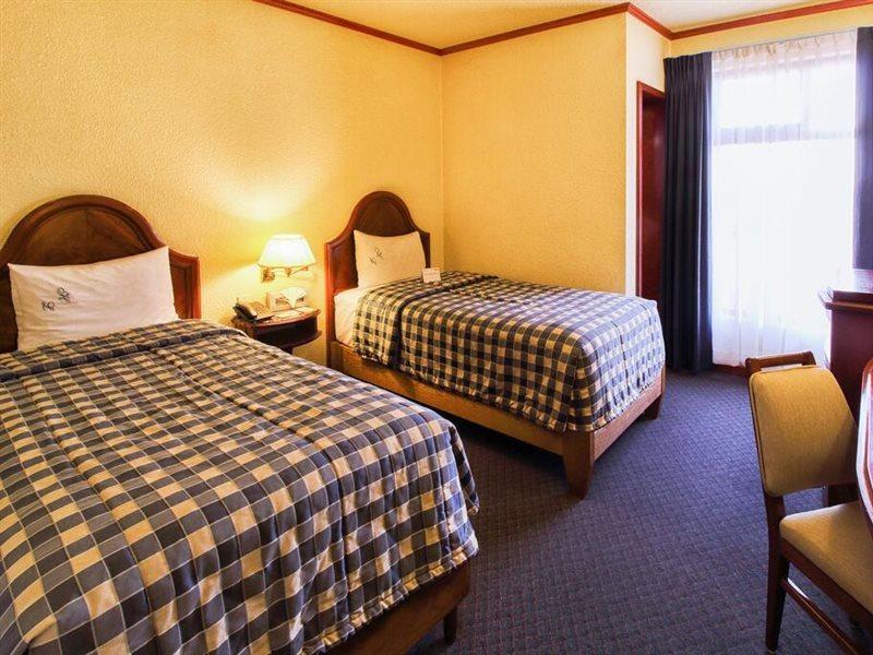 Hotel Lastra Пуэбла Экстерьер фото