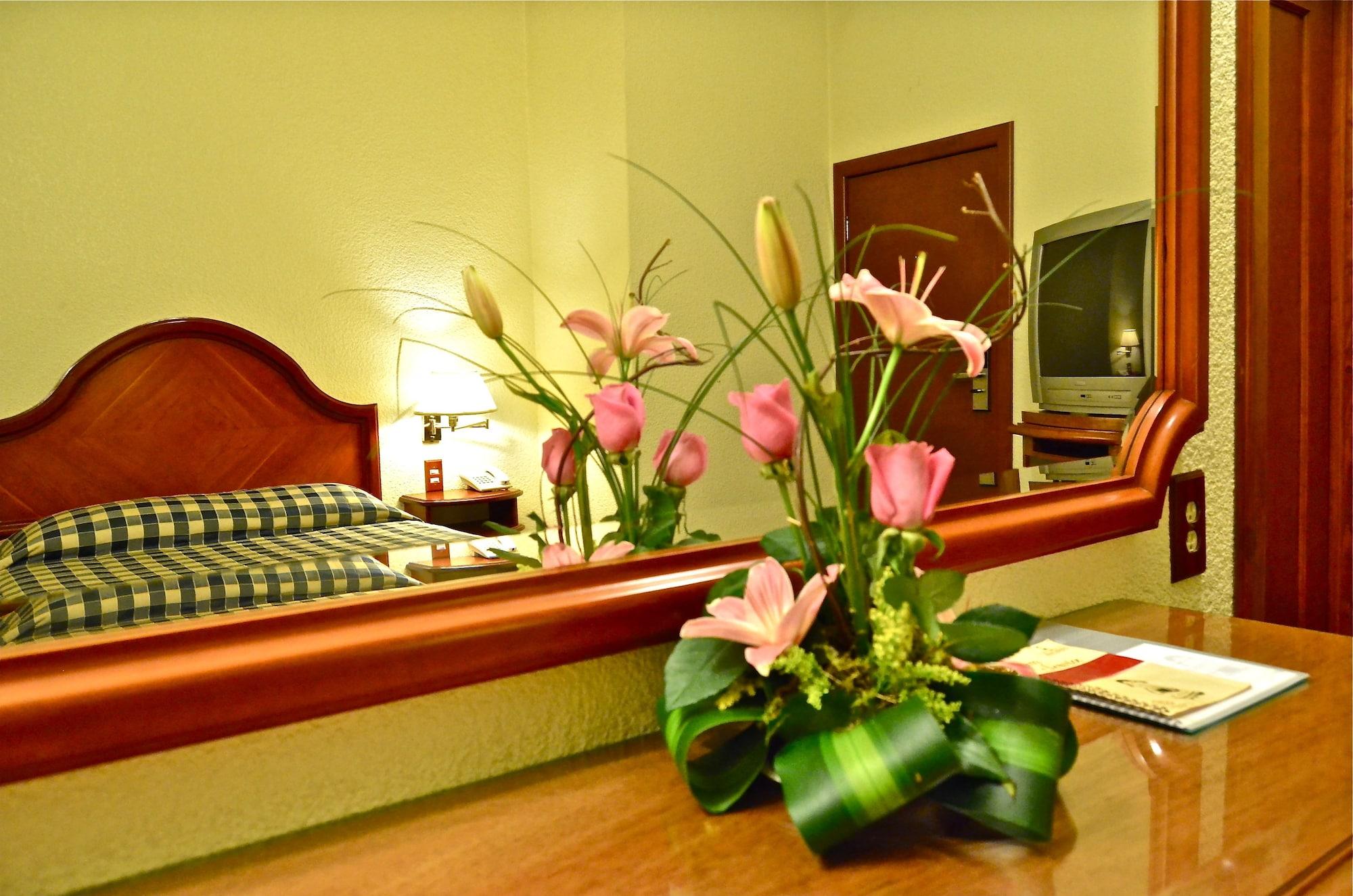Hotel Lastra Пуэбла Экстерьер фото