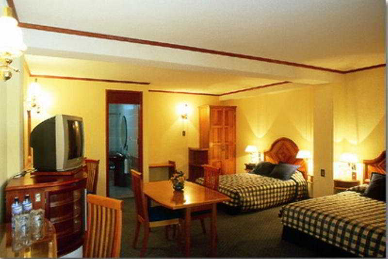 Hotel Lastra Пуэбла Экстерьер фото